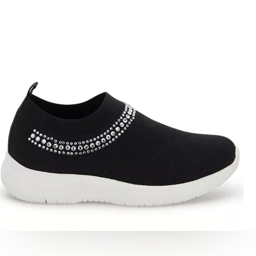 AQUA COLLEGE
Women's Kimber Waterproof Slip-On Studs Sneakers
